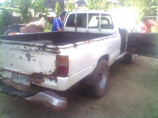 รถกระบะHERO 2400 ปี่2532 รถพร้อมใช้งานเครืองดี ไม2หลุม รถสวยคันซีมีดามตรงกลาง2ข้าง กระบะหลังมีผุ