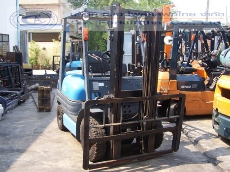 ขายรถ โฟล์คลิฟท์ TOYOTA รุ่น 6-FD15 ขายรถ โฟล์คลิฟท์ TOYOTA รุ่น 6-FD15