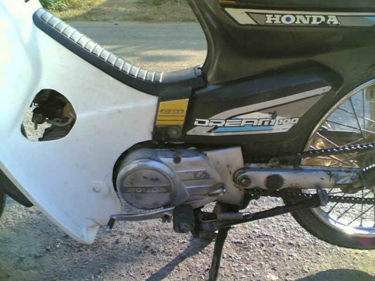 ขายดรีมคุรุสภา(ดำ)เล่มทะเบียนพร้อมชุดโอนรถเดิมเครื่องดีอะไหร่เดิมขาย 9500 บาท