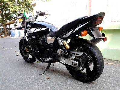 Xjr 400 99 รถสวยจริง โช๊ค Ohlins ปั๊มเบรค brembo ท่อสูตร ไฟติดทุกดวง รอบดี สีสวย แถม พรบ ให้อีก  ราคา 57000