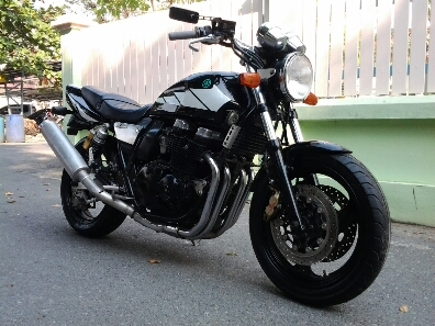 Xjr 400 99 รถสวยจริง โช๊ค Ohlins ปั๊มเบรค brembo ท่อสูตร ไฟติดทุกดวง รอบดี สีสวย แถม พรบ ให้อีก  ราคา 57000