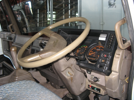 ขาย 6 ล้อ อีซูซุ ร๊อกกี้ 175 แรง ยาว 6.50 ม. สภาพสวย เครื่องดี คัสซีสวย พร้อมใช้    สนใจติดต่อได้ที่   081-9425443