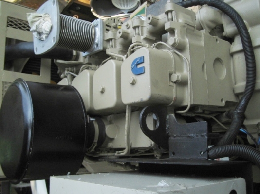 เครื่องปั่นไฟ CUMMINS GENSET 4B USA. 22 KW