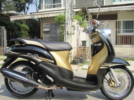 Yamaha New Fino Classic รุ่น Top ลายใหม่ สภาพสวย ครึ่งปีในราคาสุดคุ้ม  บาทเท่านั้น