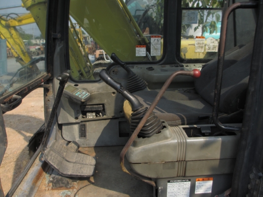 KOMATSU PC120-6  เก่านอก เอวแน่น ปั็มแรง สภาพพร้อมใช้ สุดๆเอาไปแบ่งกันใช้ได้เลยครับ   น้องร็อค จัดหั้ย สนใจโทร สอบถามได้ 081-8535656