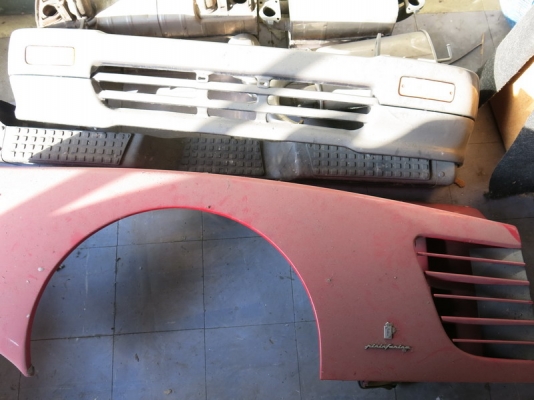 ขายแก้มหลัง Ferrari 512TR L+R สภาพสวยมี Logo ครบ