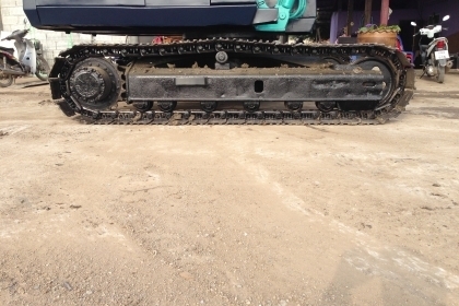 komatsu  pc 100 รุ่น 5 สภาพพร้อมใช้งาน  มีเเอร์พร้อม  เอกสารใบอินวอย