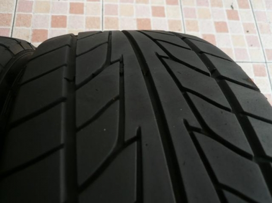 ขายยาง NITTO NT555----195-55-15----ปี3111 (1ชุด)