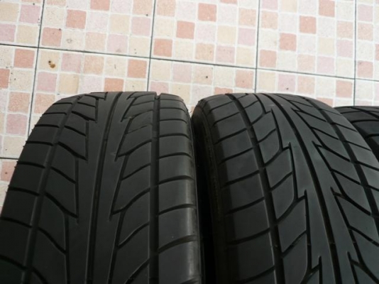 ขายยาง NITTO NT555----195-55-15----ปี3111 (1ชุด)