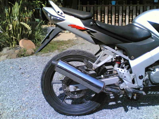 ขาย CBR150 ตัวเก่ากุญแจเล็กพร้อมใช้เครื่องเดิมๆ กริ๊บๆ ถูกๆซักคันเครื่องเดิมไม่ดัง กริ๊บๆภาษีไม่ขาดขาย 28500 บาท