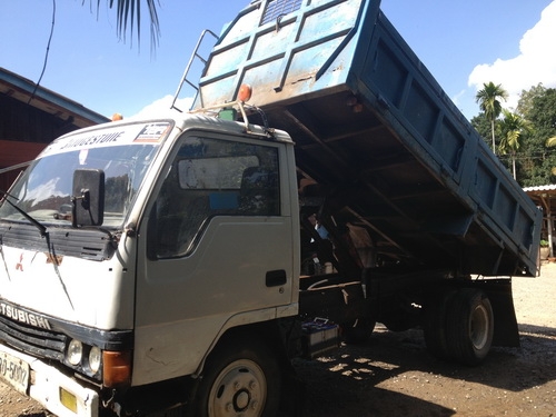 ขายรถ 6 ล้อดั้ม 110 แรงราคาเบาๆ สภาพพร้อมใช้งาน