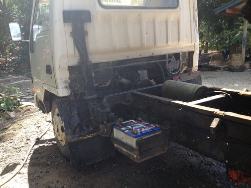 ขายรถ 6 ล้อดั้ม 110 แรงราคาเบาๆ สภาพพร้อมใช้งาน