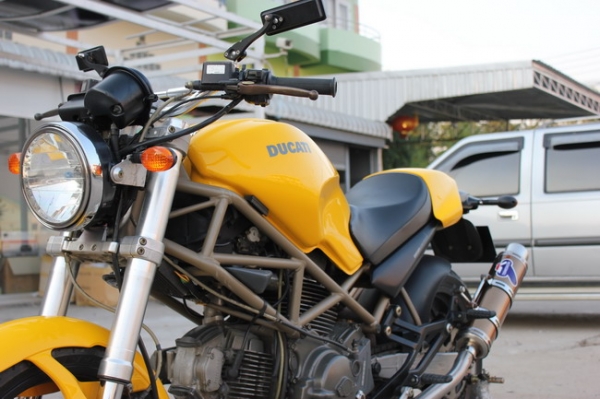 ขาย DUCATI M400 ปี2001 สรรพสามิต ท่อแต่งคู่ สวยกิ๊บ