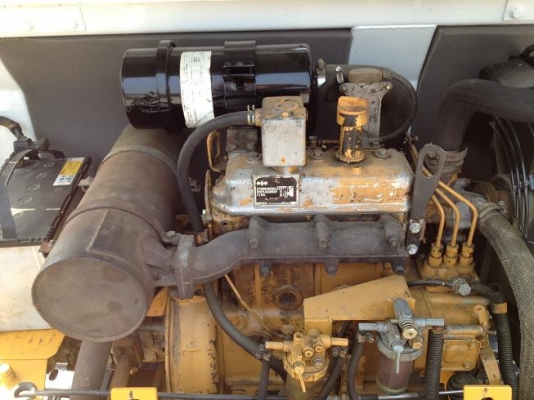 ขาย รถแบคโฮล KOMATSU PC30-6 มือสองจากญี่ปุ่น นำเข้าเอง ทำสีใหม่