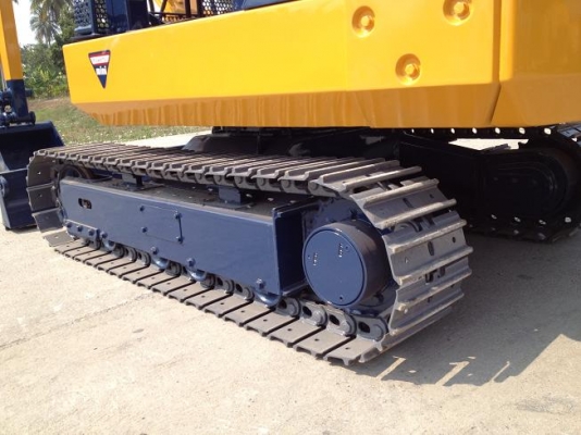 ขาย รถแบคโฮล KOMATSU PC30-6 มือสองจากญี่ปุ่น นำเข้าเอง ทำสีใหม่