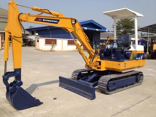 ขาย รถแบคโฮล KOMATSU PC30-6 มือสองจากญี่ปุ่น นำเข้าเอง ทำสีใหม่