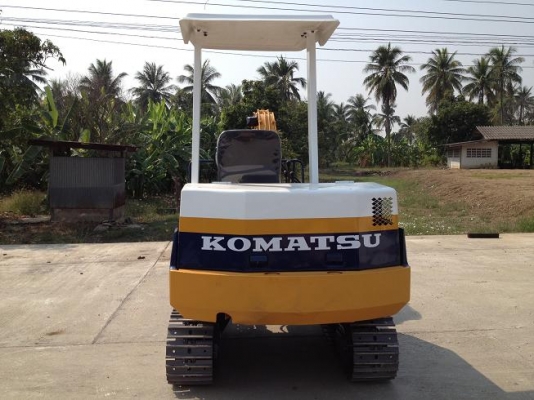 ขาย รถแบคโฮล KOMATSU PC30-6 มือสองจากญี่ปุ่น นำเข้าเอง ทำสีใหม่