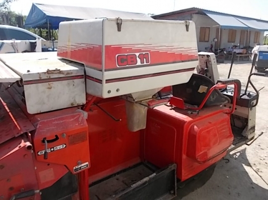 รหัส:13001004รถเกี่ยวข้าวนั่งขับ2in1สามารถปรับที่เกี่ยวขึ้นลงได้เกี่ยวง่ายพร้อมนวดข้าวwww.nihonmono.com