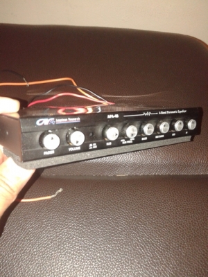 ต้องการขายปรีแอมป์ สอบถามได้ 0855977404 นพครับ.