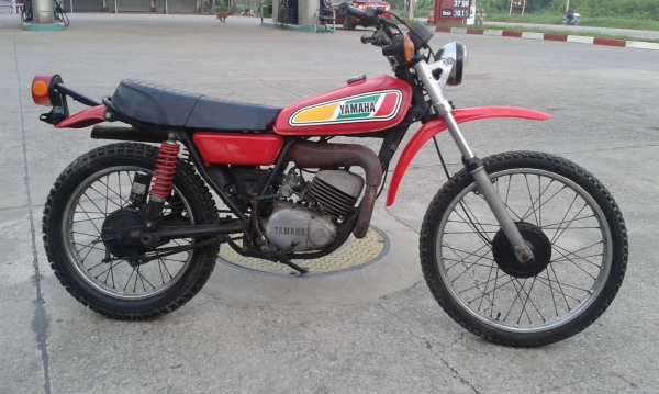 yamaha dt125โช๊คคู่