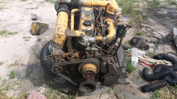 ขายเหมาด่วน เครื่อง6D31+มอเตอร์สวิงPC200-5 ราคาถูก (ขอบคูณ พี่บุญชู  โคราชครับผม)