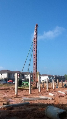 ขายปั้นจั่นสามขา ตุ้ม4ตัน เครื่องดี สภาพใช้งานอยู่ตลอดครับ