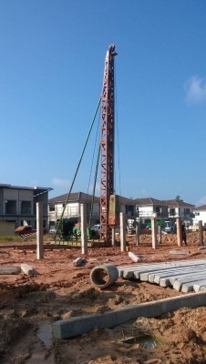 ขายปั้นจั่นสามขา ตุ้ม4ตัน เครื่องดี สภาพใช้งานอยู่ตลอดครับ