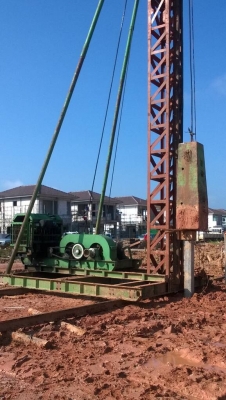 ขายปั้นจั่นสามขา ตุ้ม4ตัน เครื่องดี สภาพใช้งานอยู่ตลอดครับ