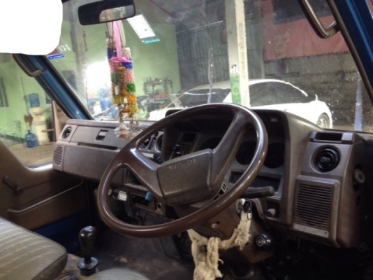 โตโยต้า BU   115 แรง  สภาพดีมาก ราคา  300,000 บาท