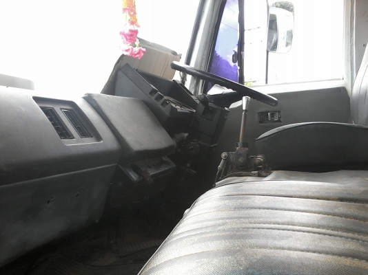 ขายรถบรรทุก 10 ล้อ 1 เพลา เทลเลอร์บรรทุกรถเกี่ยวยี่ห้อ isusu เครื่องยนต์ isusu 6ฺbf1 175 แรง ทะเบียนพร้อมโอน เบรคทิพฟี่ พวงมาลัยพาวเวอร์