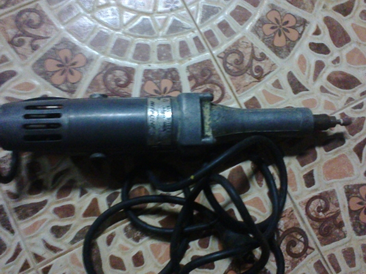 หินเจียรคอยาวญี่ปุ่นสภาพเดิมๆทุ่นเดิมเสียงนิ่มพร้อมใช้งานครับญี่ปุ่นครับใช้ยาวราคานี้คุ้มครับ