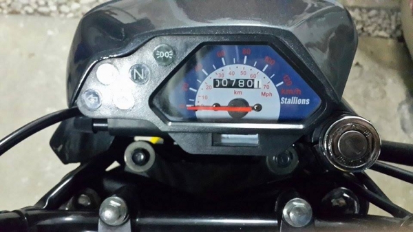 Stallions mini sport naked 125cc. ปี 57 รถพึ่งออกเงินสดมาได้เดือนกว่าๆ ใหม่เหมือนมือ1 วิ่ง 700 กม. เท่านั้น มีเล่ม เอกสารพร้อม