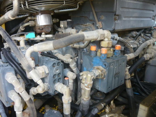 รถบดสั่นสะเทือน 7 ตัน Bomag BW144 รถเก่านอก ยังไม่ผ่านการใช้งานในไทย 100\%