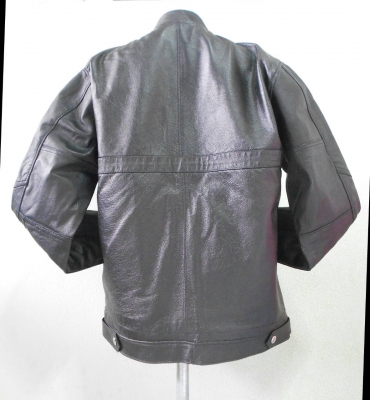 ขอเสนอเสื้อหนังคอจีน มีสีดำ/น้ำตาล ของใหมทุกตัว มีทุกไซส์ ครับ