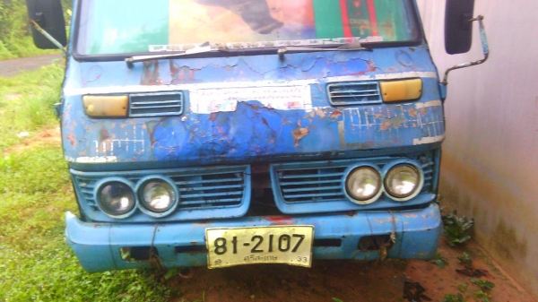 ขาย 4 ล้อ isuzu 74 แรง ทะเบียนขาด ปี54 ถูกกว่าอีแต๋น