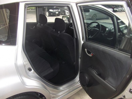 ขาย HONDA JAZZ 1.5SV i-VTEC AUTO 2008 ตัวท็อป รถสวยสภาพป้ายแดง ผู้หญิงใช้มือเดียวออกห้าง ไม่เคยติดแก็ส ขาย HONDA JAZZ 1.5SV i-VTEC AUTO 2008 ตัวท็อป รถสวยสภาพป้ายแดง ผู้หญิงใช้มือเดียวออกห้าง ไม่เคยติดแก็ส