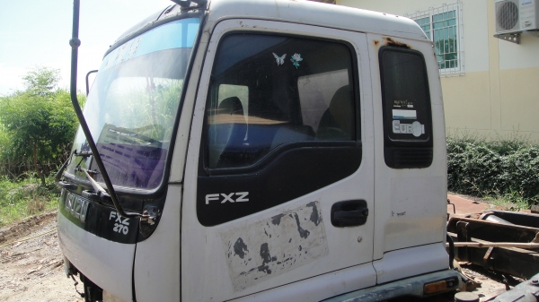 หัวรถ ISUZU DECA บางๆเดิมๆไม่เคยทำสี ภายในสวยมาก ของครบ พึ่งยกลง ขายราคาถูก หัวรถ ISUZU DECA บางๆเดิมๆไม่เคยทำสี ภายในสวยมาก ของครบ พึ่งยกลง ขายราคาถูก