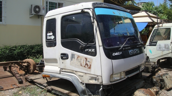 หัวรถ ISUZU DECA บางๆเดิมๆไม่เคยทำสี ภายในสวยมาก ของครบ พึ่งยกลง ขายราคาถูก หัวรถ ISUZU DECA บางๆเดิมๆไม่เคยทำสี ภายในสวยมาก ของครบ พึ่งยกลง ขายราคาถูก