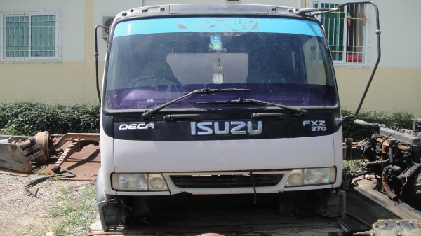 หัวรถ ISUZU DECA บางๆเดิมๆไม่เคยทำสี ภายในสวยมาก ของครบ พึ่งยกลง ขายราคาถูก หัวรถ ISUZU DECA บางๆเดิมๆไม่เคยทำสี ภายในสวยมาก ของครบ พึ่งยกลง ขายราคาถูก