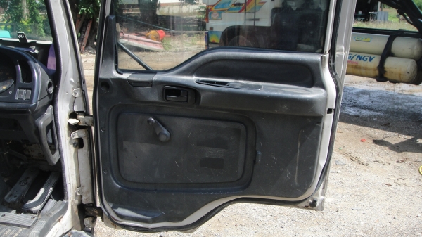 หัวรถ ISUZU DECA บางๆเดิมๆไม่เคยทำสี ภายในสวยมาก ของครบ พึ่งยกลง ขายราคาถูก หัวรถ ISUZU DECA บางๆเดิมๆไม่เคยทำสี ภายในสวยมาก ของครบ พึ่งยกลง ขายราคาถูก