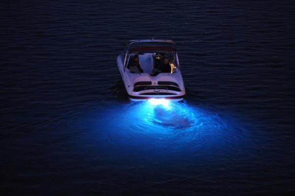 ไฟใต้น้ำเรือ LED ใหม่ล่าสุด ใส่แทนจุกปล่อยน้ำท้ายเรือ