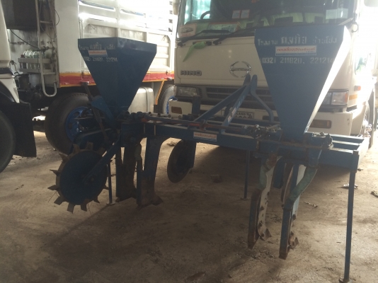 ริปเปอร์ลงปุ๋ยสภาพดี ริปเปอร์ลงปุ๋ยสภาพดี