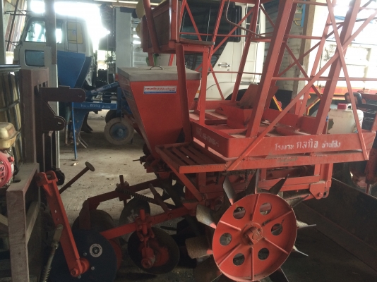 เครื่องปลูกอ้อย สภาพดี