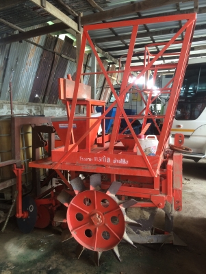 เครื่องปลูกอ้อย สภาพดี