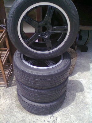 แม็กพร้อมยาง 215 55 17 1ชุด