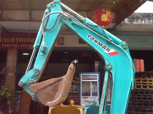 SALE___รถขุด YANMAR B27-2B  พร้อมลายหัวกระแทก รถปี 1997 From Japan สภาพสวย พร้อมใช้งาน