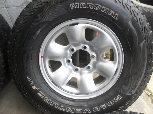 ล้อกะทะ 16นิ้ว 6รู พร้อมยาง 265/75R16ปี11 สวยๆ 4 ล้อ ราคา 6900 บาท