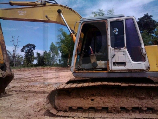 ขายรถตักแบ็คโค KOBELCO200// มาร์คทรู สภาพเต็ม เอวแน่น โซ่หนา ทำงานเร็วไม่โหลด แอร์เย็น บูมสวย สภาพพร้อมลุยงาน ทำงานดีเครื่องดีเดิม6D31 ปั๊ม K3V