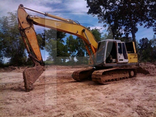 ขายรถตักแบ็คโค KOBELCO200// มาร์คทรู สภาพเต็ม เอวแน่น โซ่หนา ทำงานเร็วไม่โหลด แอร์เย็น บูมสวย สภาพพร้อมลุยงาน ทำงานดีเครื่องดีเดิม6D31 ปั๊ม K3V