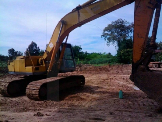 ขายรถตักแบ็คโค KOBELCO200// มาร์คทรู สภาพเต็ม เอวแน่น โซ่หนา ทำงานเร็วไม่โหลด แอร์เย็น บูมสวย สภาพพร้อมลุยงาน ทำงานดีเครื่องดีเดิม6D31 ปั๊ม K3V